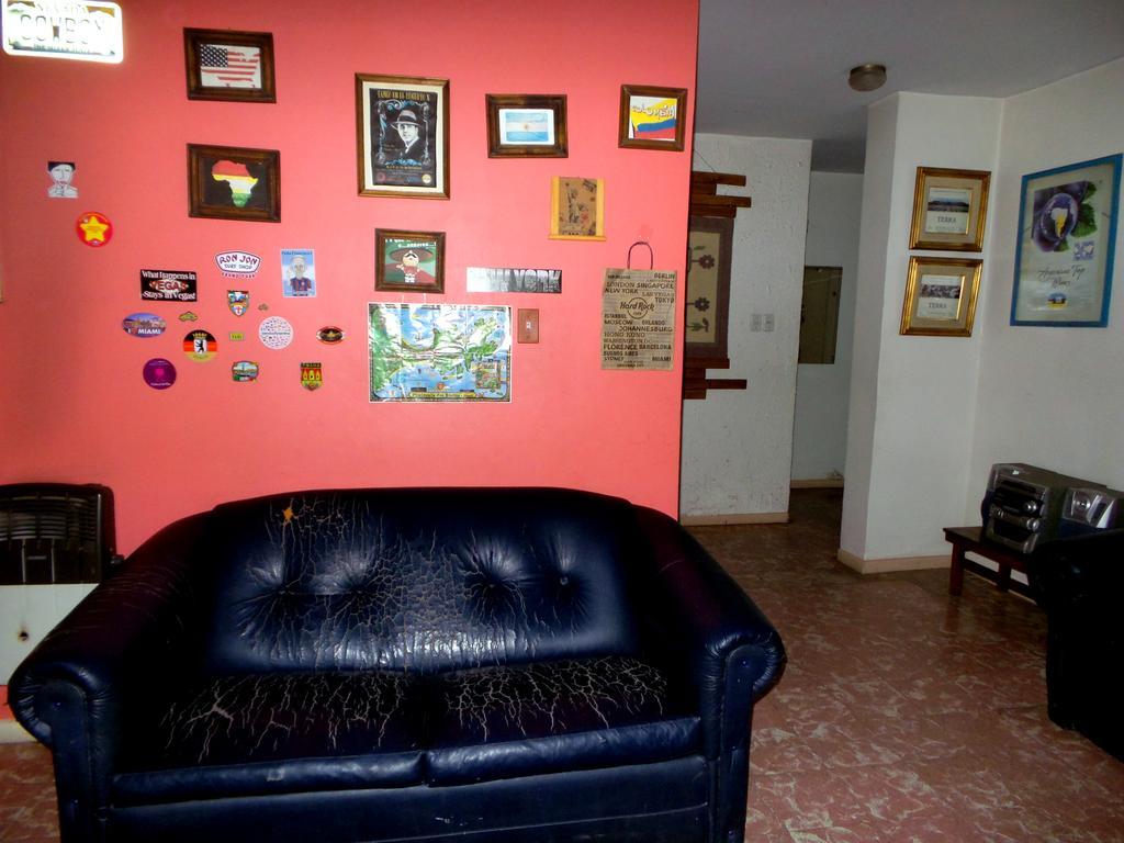 Hostel Otro Mundo Capdevila Dış mekan fotoğraf