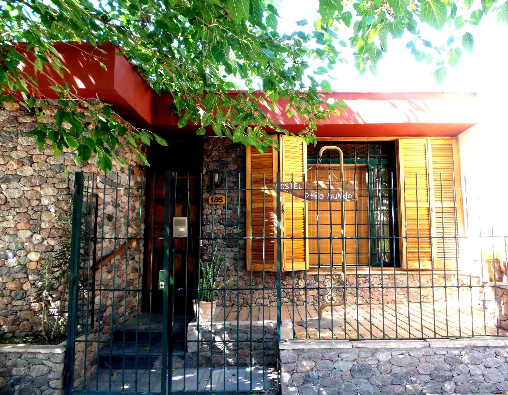 Hostel Otro Mundo Capdevila Dış mekan fotoğraf