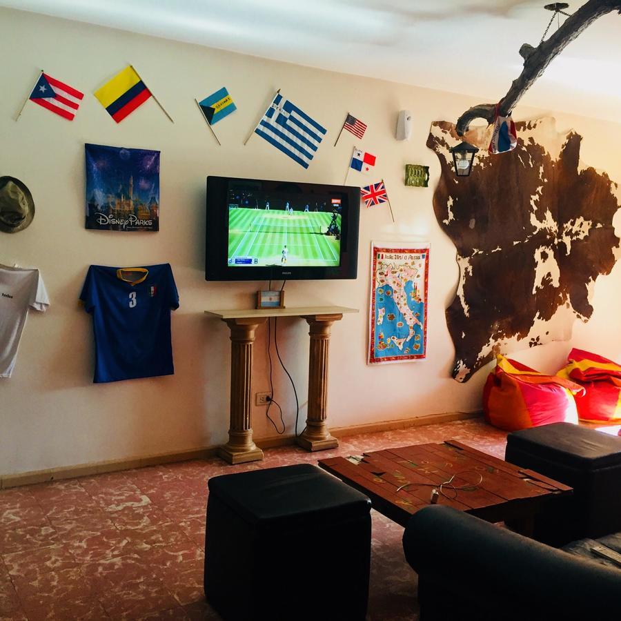 Hostel Otro Mundo Capdevila Dış mekan fotoğraf